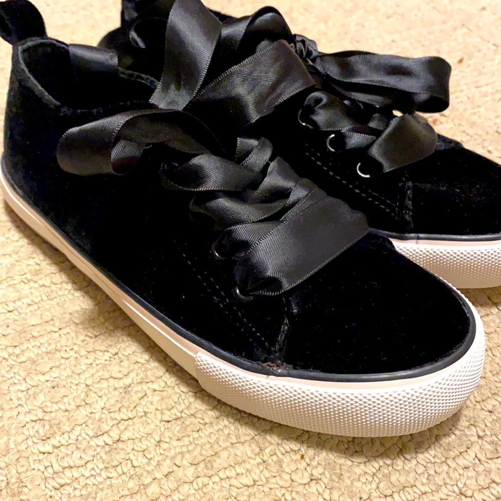 Kids shoes